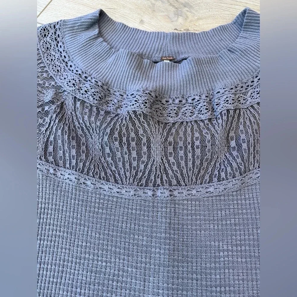 Free people  Size large  Pit to pit 28” Length 29”